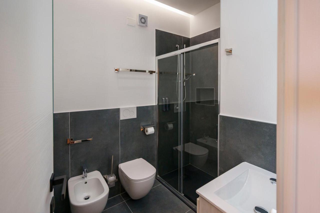 Lakeview Apartment Primea Sirmione Exteriör bild